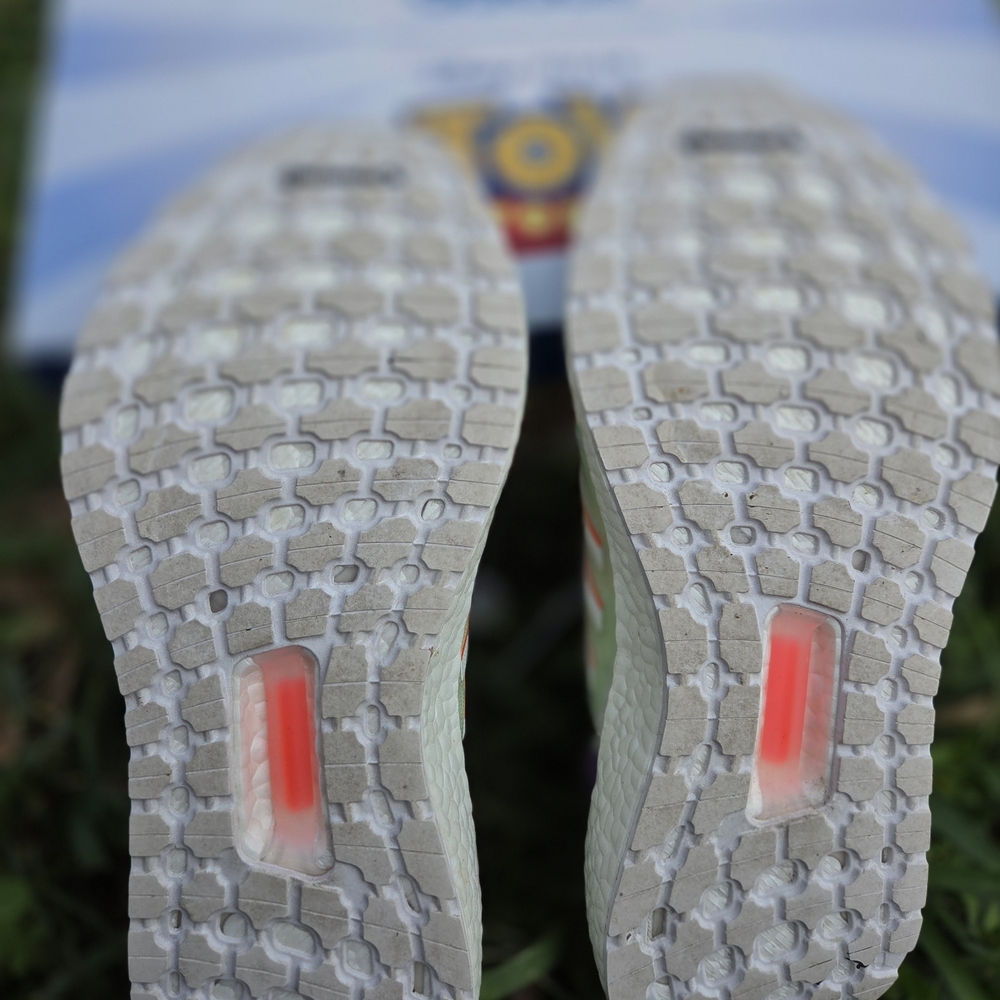 Adidas Ultra Boost Toy Story Buzz Lightyear - Picture 6 of 7